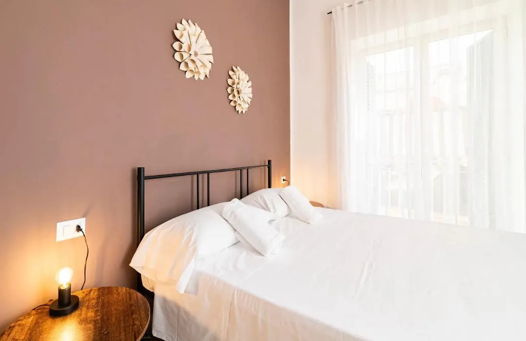 Relais Borbonico Apartment-1
